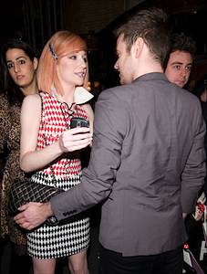 Nicola_Roberts_Leaves_The_PPQ_Fashion_Show_in_London_220209_281029.jpg