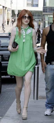 Girls_Aloud_out_in_Brighton_14_05_08_282429.jpg