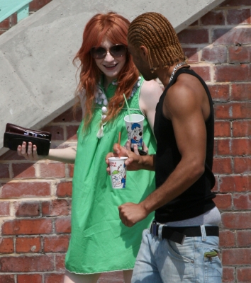 Girls_Aloud_out_in_Brighton_14_05_08_283329.jpg