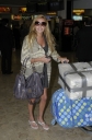 Nadine_Coyle_arrives_at_Heathrow_25_03_08_281129.jpg