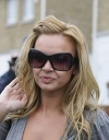 Nadine_Coyle_leaving_her_house_20_03_2008_28229.jpg