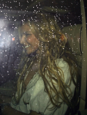 Nadine_Coyle2C_leaving_the_Wolseley_restaurant2C_London_31012008_28329.jpg