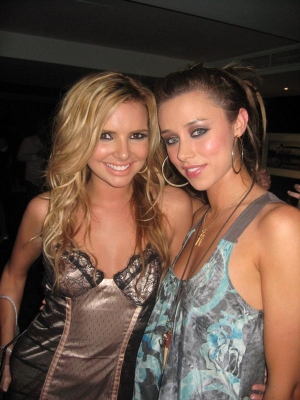 Nadine_with_Una.jpg