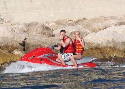 Sarah_and_Nadine_Hoilday_in_Monaco2C_France_28429.jpg