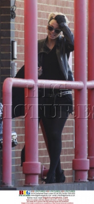 Girls_Aloud_arrive_at_a_studio_complex2C_London_101108_28829.jpg
