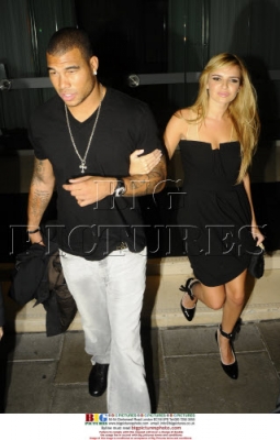 Nadine_and_Jason_arriving_at_the_Sanderson_Hotel_211008_283329.jpg