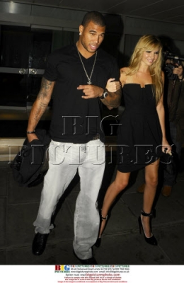 Nadine_and_Jason_arriving_at_the_Sanderson_Hotel_211008_283729.jpg
