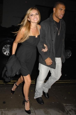 Nadine_and_Jason_arriving_at_the_Sanderson_Hotel_211008_283929.jpg