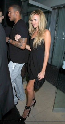 Nadine_and_Jason_arriving_at_the_Sanderson_Hotel_211008_28629.jpg