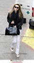 Nadine_arriving_at_a_London_Studio_02122008_28429.jpg