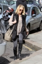 Sarah_Harding_leaving_her_home_04_04_12_282629.jpg
