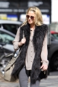 Sarah_Harding_leaving_her_home_04_04_12_28729.jpg