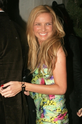 Nadine_Coyle_heading_to_Villa_for_a_night_out2C_LA_21022008_28329.jpg