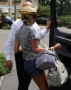 Nadine_Coyle_leaving_her_home2C_London_040708_28129.jpg