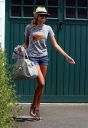Nadine_Coyle_leaving_her_home2C_London_040708_281829.jpg