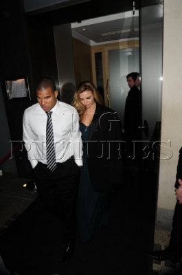 Nadine_Coyle_leaving_Nobu_and_arriving_at_Mayfair_Hotel_21_11_08_28729.jpg