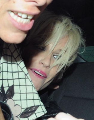 Nadine2C_Nicola_and_Sarah_go_out_to_Shoreditch_House_05_09_08_284329.jpg