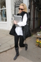 Sarah_Harding_leaving_her_home_in_London_05_04_12_28229.jpg