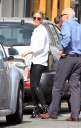 Sarah_Harding_arriving_home_06_04_12_28129.jpg