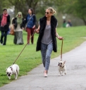Sarah_Harding_walking_her_dogs_06_04_12_28229.jpg