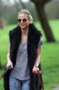 Sarah_Harding_walking_her_dogs_06_04_12_28429.jpg