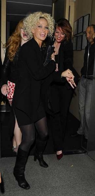 Sarah_and_Nicola_leaving_Nobu_and_Mahiki_01_03_08_284829.jpg
