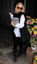 Sarah_Harding_leaving_her_home_07_04_12_28129.jpg