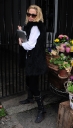 Sarah_Harding_leaving_her_home_07_04_12_28529.jpg