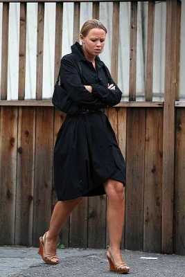 Kimberley_Walsh_shopping_on_Melrose_Avenue2C_Hollywood_19_02_08_28529.jpg