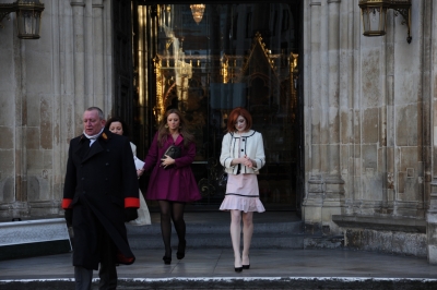 Nicola_and_Kimberley_leaving_Westminister_Abbey_10_12_08_28129.jpg