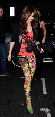 Cheryl2C_Kimberley_and_Nicola_at_Vanilla_club2C_London_06_04_12_282829.jpg