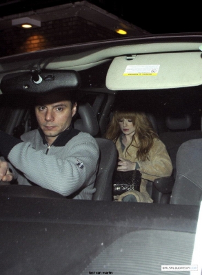 Cheryl_and_Nicola_leaving_UCL_after_Kit_Kat_advert_filming_18_03_08_28429.jpg