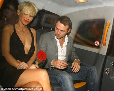 Sarah_Harding_and_boyfriend_Tom_leaving_Nobu_Restaurant_06_09_08_28929.jpg