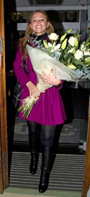 Kimberley_Walsh_leaving_Radio_One_09_11_08_28629.jpg
