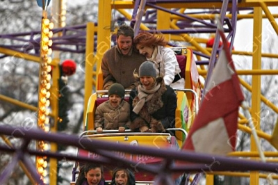 Nicola_at_Winter_Wonderland_in_London27s_Hyde_Park_30_11_08_281229.jpg
