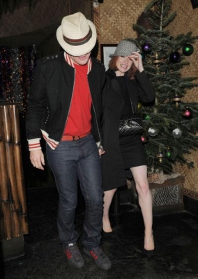 Nicola_Roberts_leaving_Mahiki2C_London_06_12_08_282729.jpg