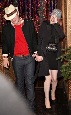 Nicola_Roberts_leaving_Mahiki2C_London_06_12_08_28329.jpg