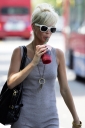 Sarah_and_Tommy_keep_cool_in_Hampstead_28_07_08_282529.jpg