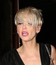 Имя файла=Sarah_Harding_at_Gilgamesh_in_Camden2C_London_31_12_08_28129.jpg
Размер файла=142КБ
Размеры=864x990
Дата=Апр 09, 2012 Sarah_Harding_at_Gilgamesh_in_Camden2C_London_31_12_08_28129.jpg