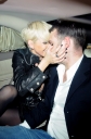 Sarah_and_Tom_leaving_the_Mayfair_hotel_04_12_08_28629.jpg