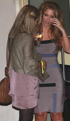 Girls_Aloud_Leaving_The_X_Factor_Studios_18_10_08_28629.jpg