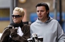 Sarah_harding_pops_out_for_food_during_a_break2C_London_12_04_08_28629.jpg
