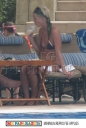 Имя файла=Sarah_in_Dubai_19_06_08_281529.jpg
Размер файла=69КБ
Размеры=339x500
Дата=Апр 14, 2012 Sarah_in_Dubai_19_06_08_281529.jpg