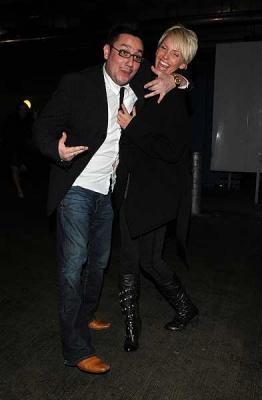 Sarah_Harding_leaving_Cineworld_after_Bad_Day_Premiere2C_Wandsworth_18_02_08_281229.jpg