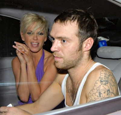 Sarah_Harding_leaving_Mahiki_nightclub_with_Tom_Crane_28_06_08_28129.jpg