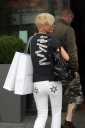 Sarah_and_Nicola_out_and_about_in_Birmingham_05_06_08_283229.jpg