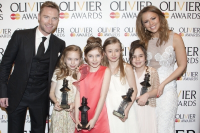 Kimberley_Walsh_at_the_Olivier_Awards_15_04_12_281429.jpg
