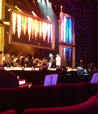 Kimberley_Walsh_at_the_Olivier_Awards_15_04_12_282029.jpg