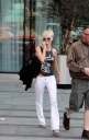Имя файла=Sarah___Nicola_outside_their_hotel_in_Manchester_29_05_08_28129.jpg
Размер файла=61КБ
Размеры=510x800
Дата=Апр 19, 2012 Sarah___Nicola_outside_their_hotel_in_Manchester_29_05_08_28129.jpg