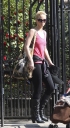 Имя файла=Sarah_Harding_making_her_way_to_the_Studio2C_London_09_04_08_28629.jpg
Размер файла=2280КБ
Размеры=1968x3597
Дата=Апр 22, 2012 Sarah_Harding_making_her_way_to_the_Studio2C_London_09_04_08_28629.jpg